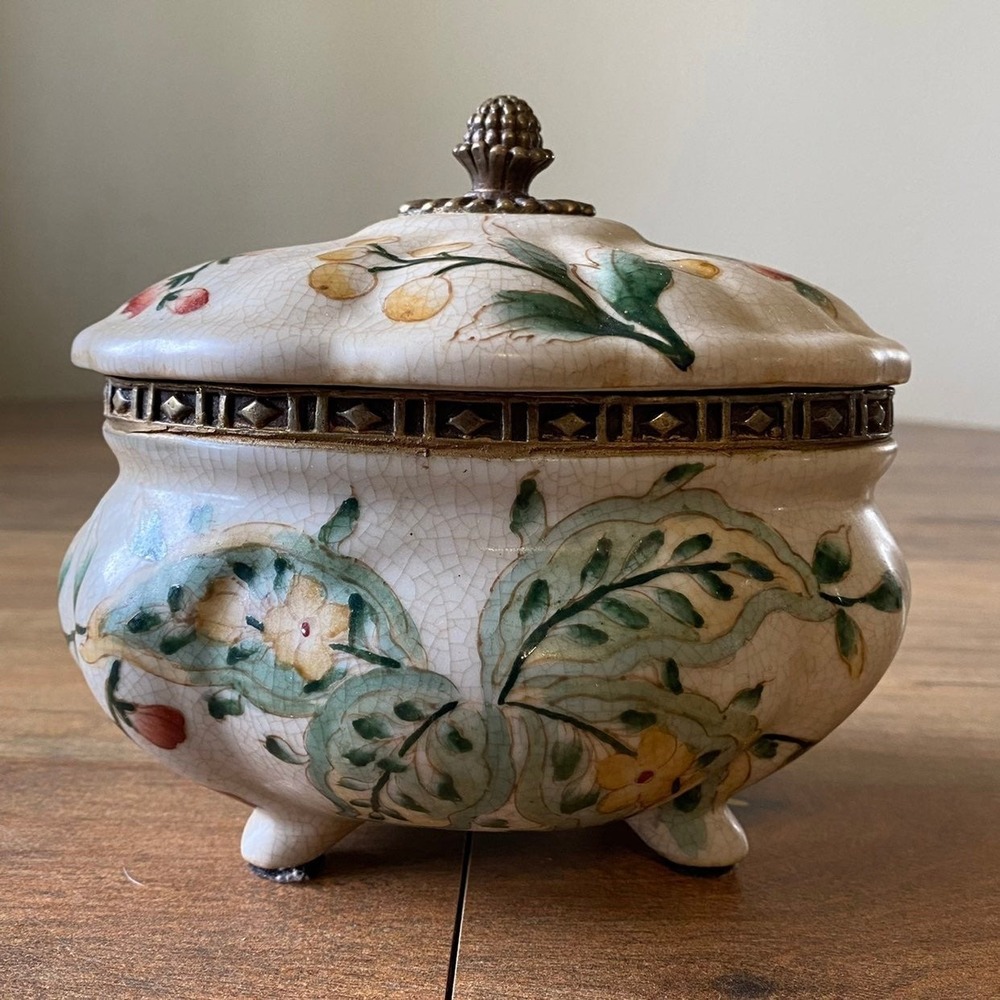 Vintage Japanese Accent Footed/Covered Trinket Box w/Brass Trim & Knob